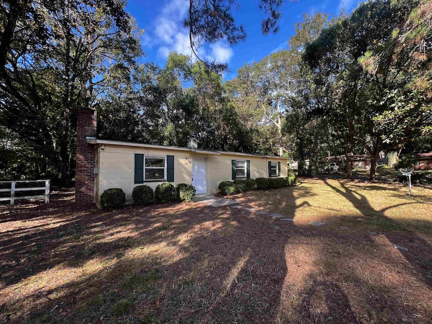 For Rent $1,300/month • Co-Listing Agent