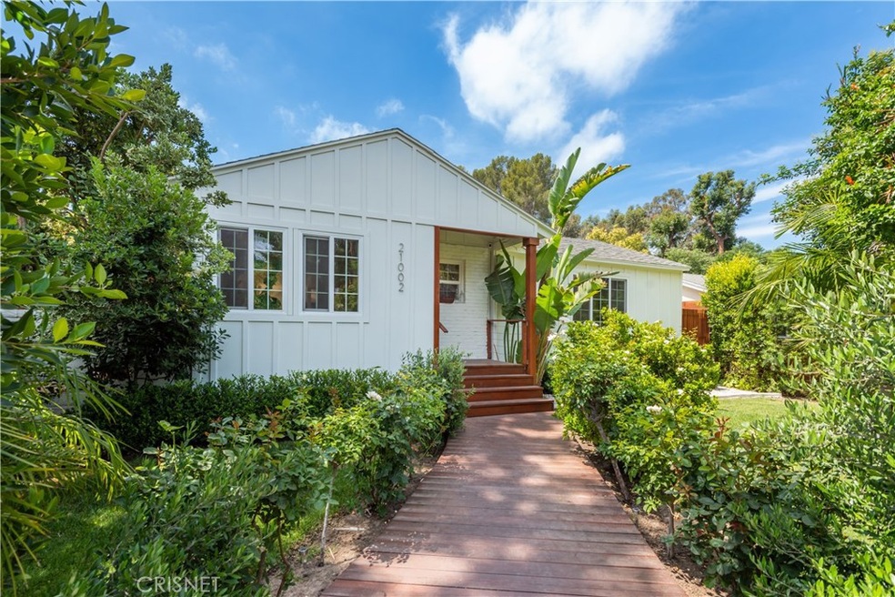 21002 Costanso St, Woodland Hills, CA 91364 - photo 1