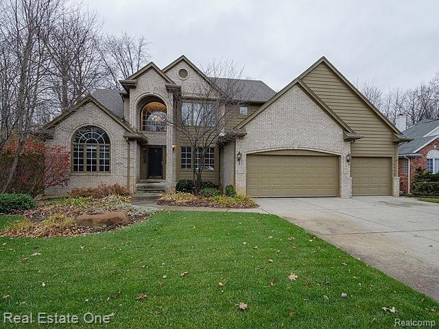 Beautiful Contemporary, great neighborhood, Commer