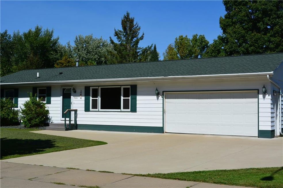 3414 Douglas Ln, Eau Claire, WI 54703 - photo 1