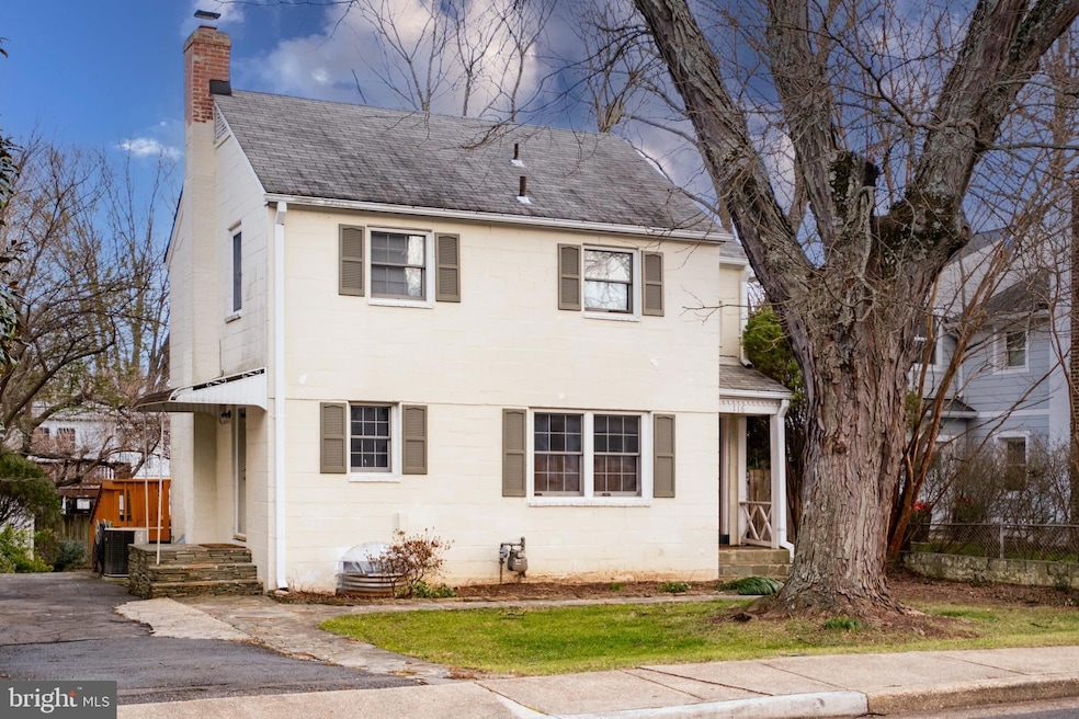 Sold $990,000 • Co-Listing Agent