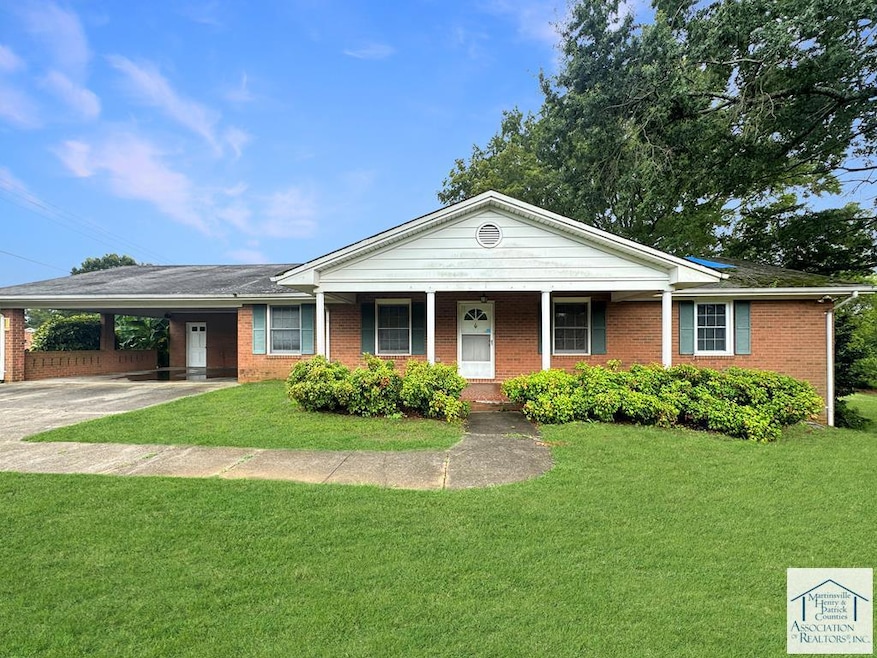 For Sale $304,900 • Co-Listing Agent