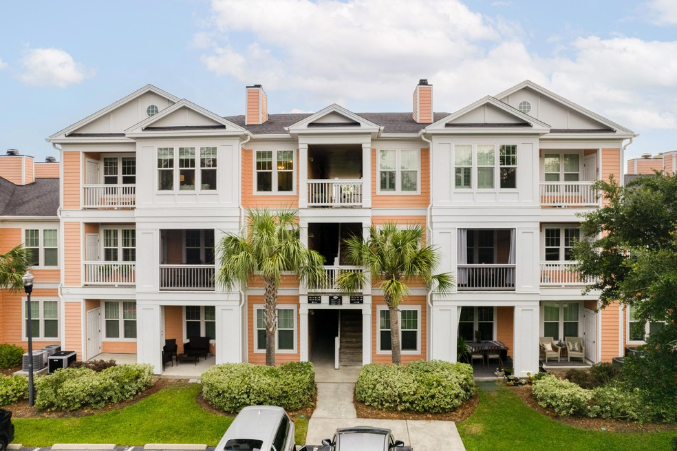 1631 Chatelain Way