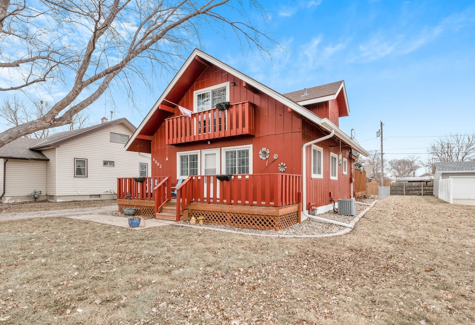 01-4603 Apache Street-1