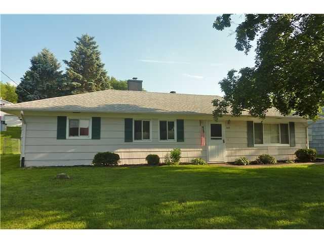 Exterior Front Welcome to 487 North Road!
