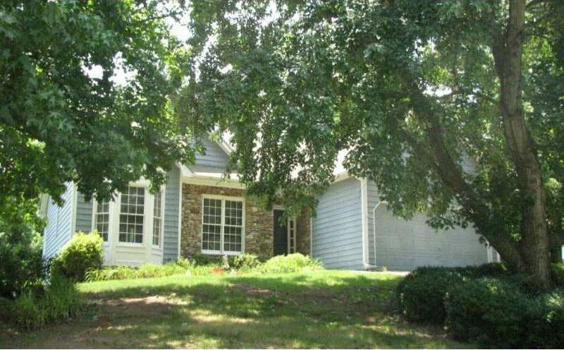 Exterior Front. LOVELY RANCH HOME