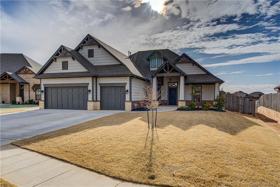 2600 NE 15th St, Moore, OK 73160 - photo 1