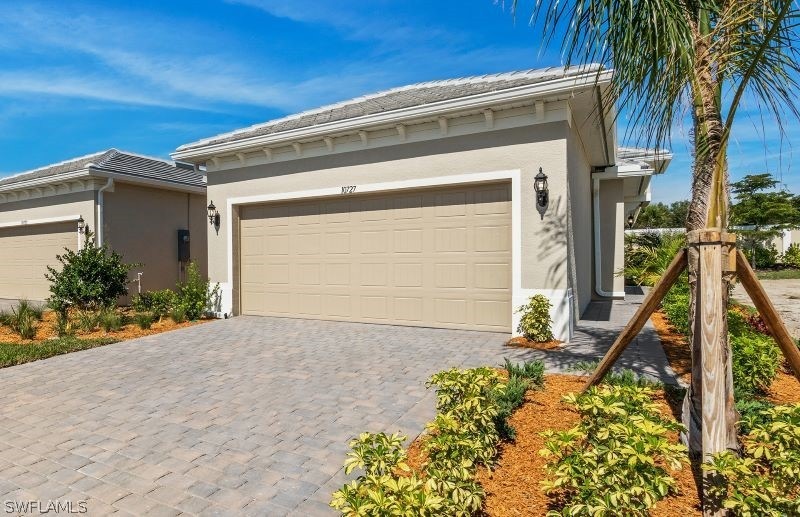 10727 Manatee Key Ln, Estero, FL 33928 - photo 1