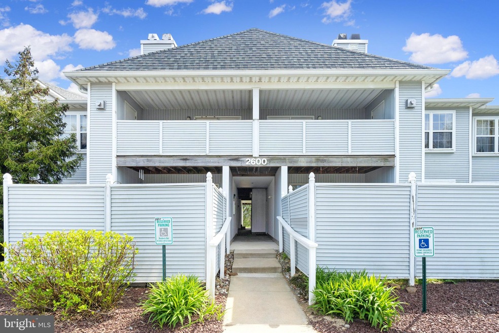 2609 Waters Edge Dr unit 2609, Newark, DE 19702 - photo 1