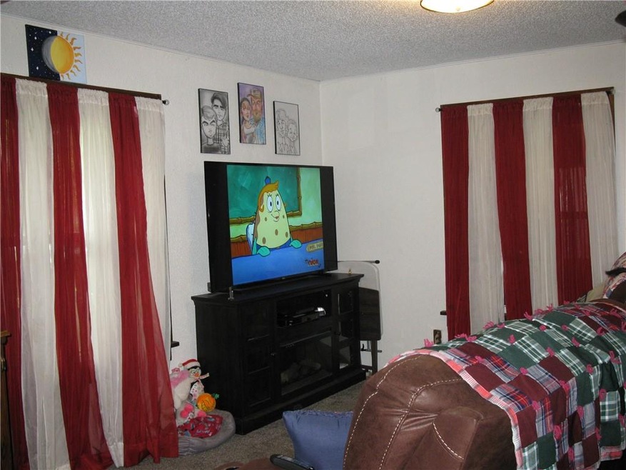 3835 3rd St, Des Moines, IA 50313 - photo 1