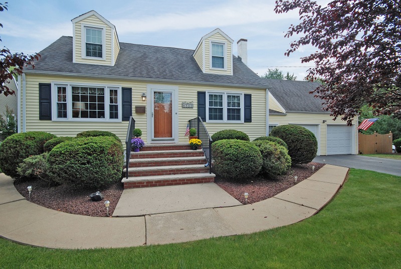 540 Grove Ave, Bound Brook, NJ 08805 - photo 1