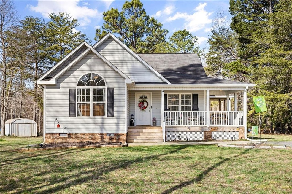 2316 Foxfire Ln, Burlington, NC 27217 - photo 1