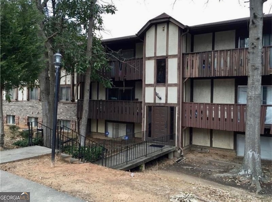 1305 Camelot Dr, Atlanta, GA 30349 - photo 1