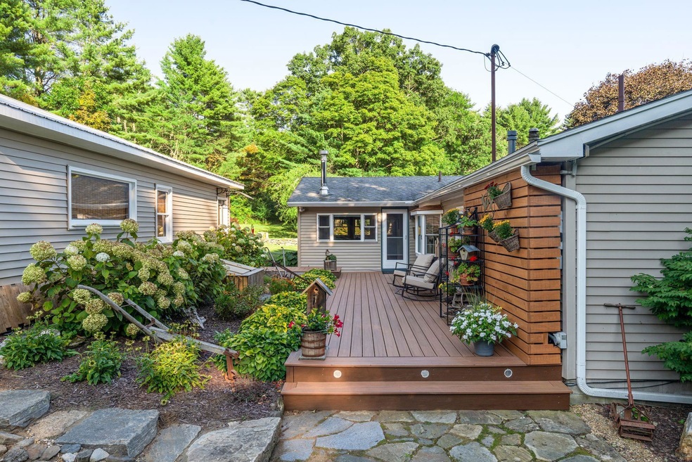 91 Webster Rd, Hartland, VT 05048 - photo 1