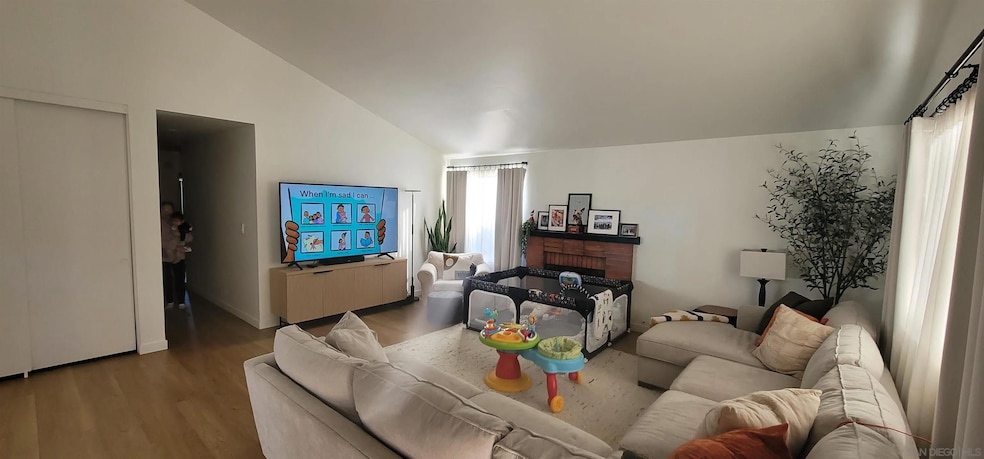 8490 Hydra Ln, San Diego, CA 92126 - photo 1