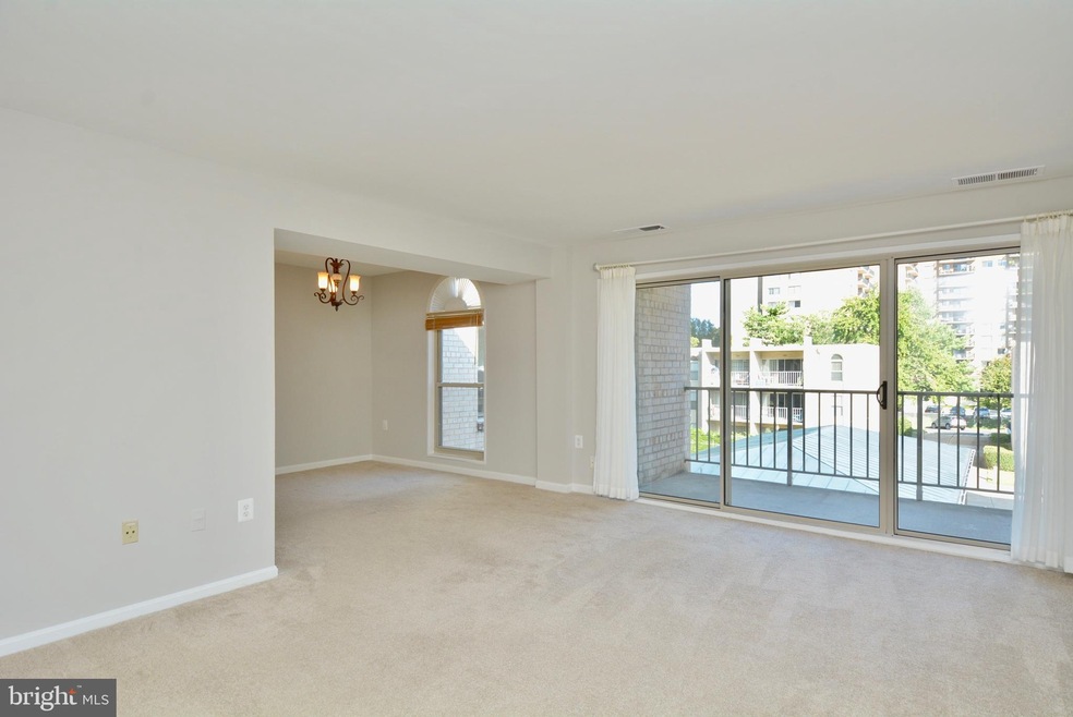 27 Canterbury Square unit 301, Alexandria, VA 22304 - photo 1