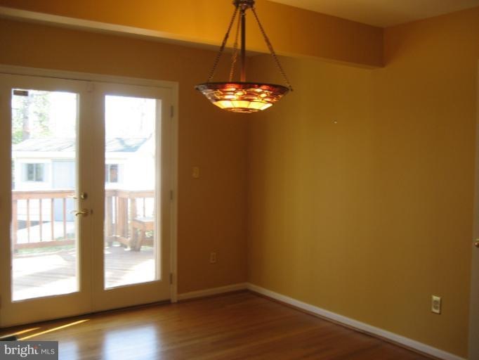 6136 35th St N, Arlington, VA 22213 - photo 1