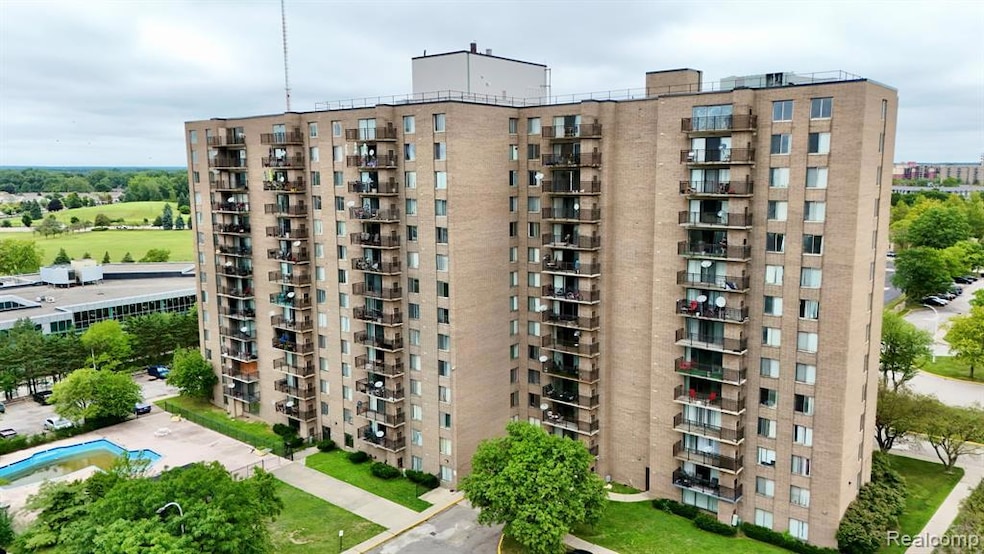 16400 N Park Dr unit 810, Southfield, MI 48075 - photo 1