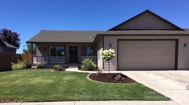 62637 Hawkview Rd, Bend, OR 97701 - photo 1