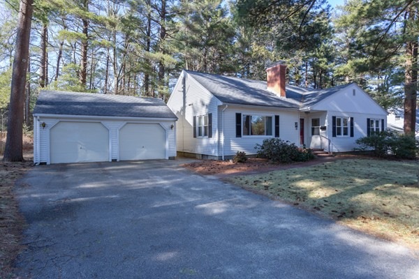 19 Old Post Rd, East Walpole, MA 02032 - photo 1
