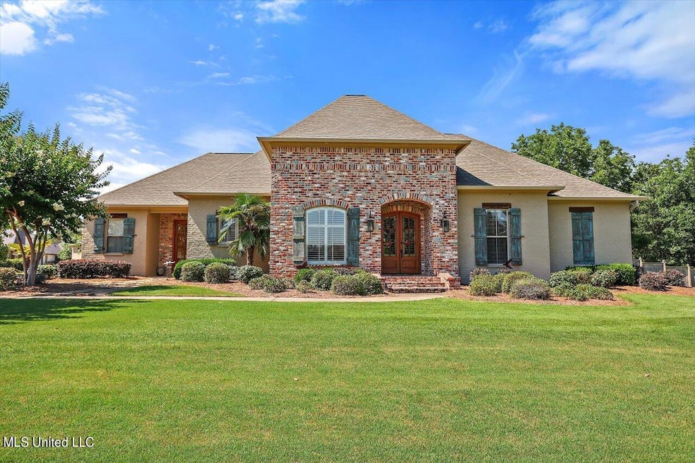 01-204 Esplanade Dr