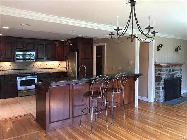 26 Davenport Ave unit 1, Westport, CT 06880 - photo 1