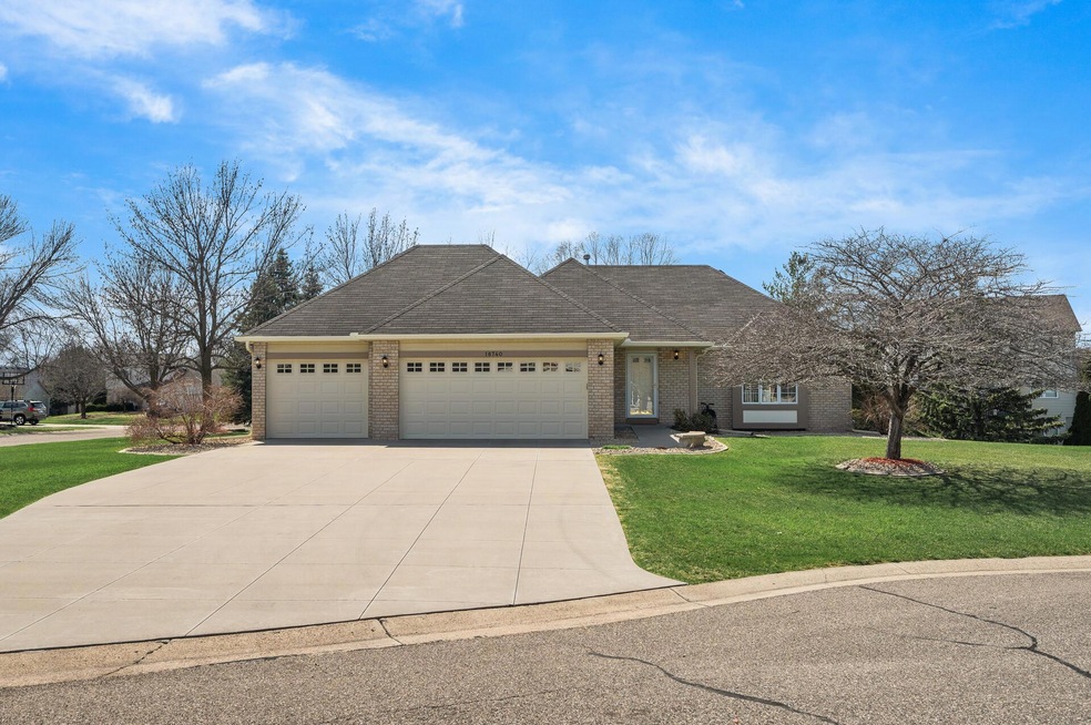 Sold $467,000 • Co-Listing Agent