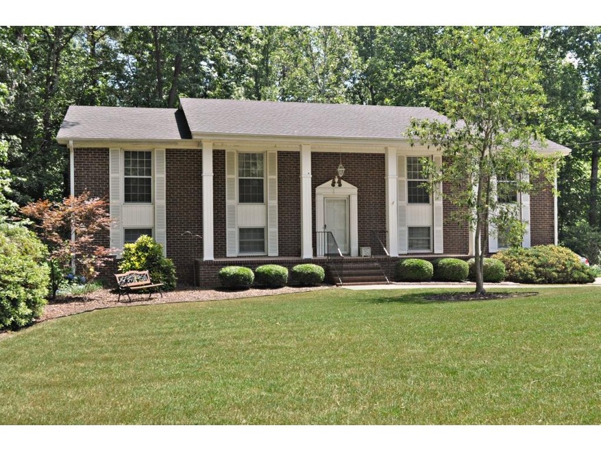 Welcome Home to Dunwoody Highlands!
