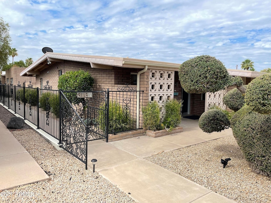 3713 E Glenrosa Ave, Phoenix, AZ 85018 - photo 1