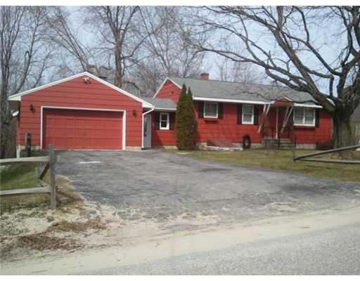 35 Pine St, Mechanic Falls, ME 04256 - photo 1