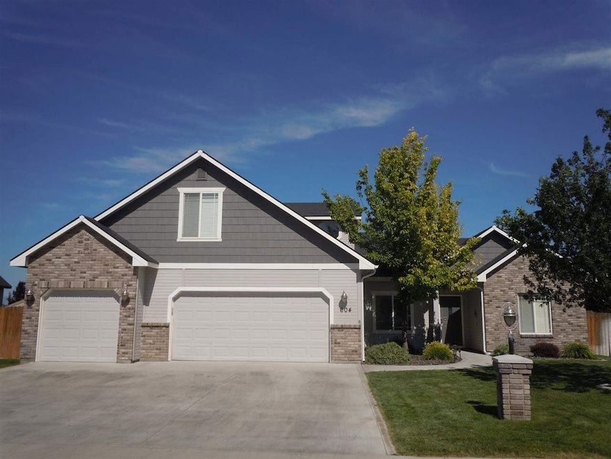 604 W Highland Ave, Nampa, ID 83686 - photo 1