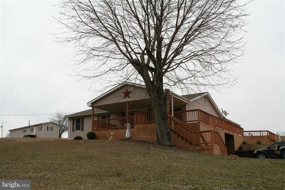 1202 Old unit 126, Warfordsburg, PA 17267 - photo 1