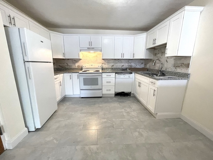 6 Mclean Place unit 6, Cambridge, MA 02140 - photo 1