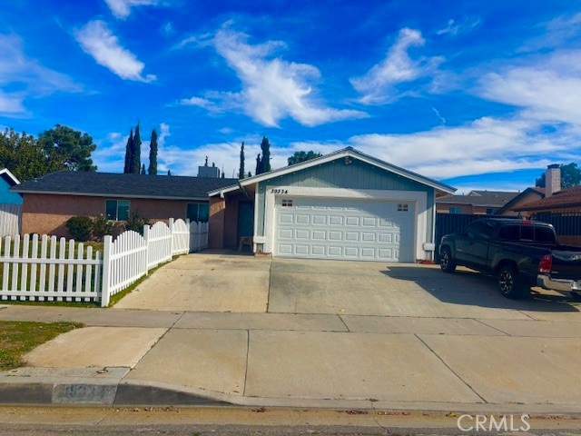 39334 Willowvale Rd, Palmdale, CA 93551 - photo 1