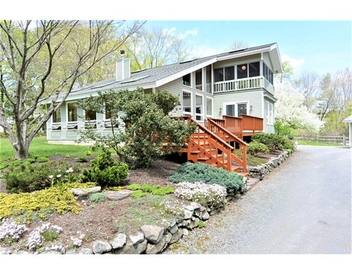 592 Sugar Rd, Bolton, MA 01740 - photo 1