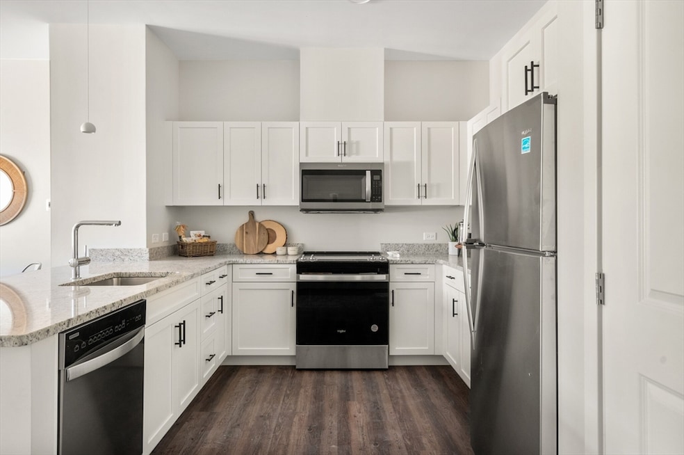 For Rent $2,595/month