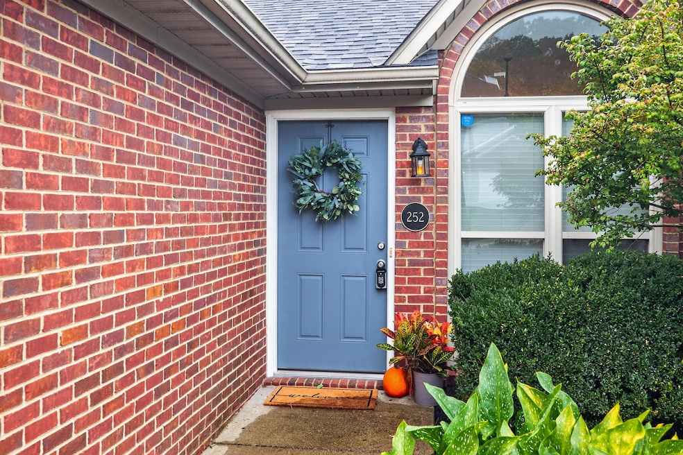 252 Forest Hill Dr, Lexington, KY 40509 - photo 1