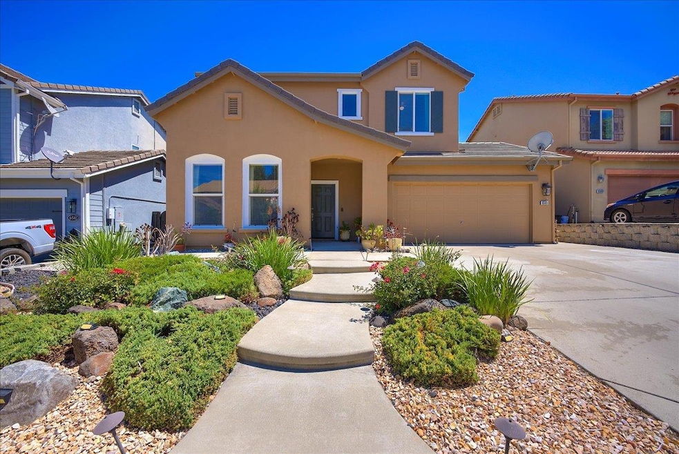 Pending $619,900 • Co-Listing Agent