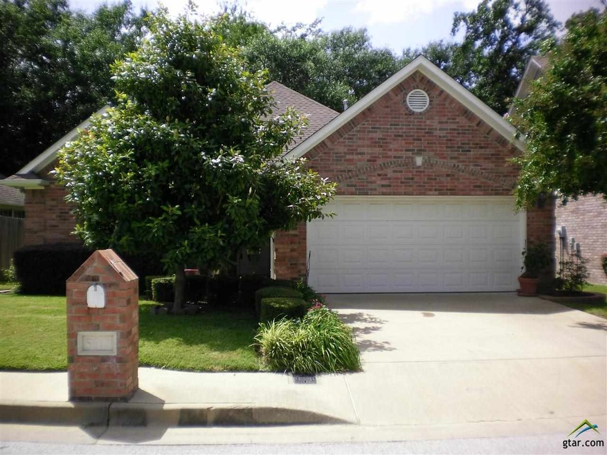 5614 Hollybrook Dr, Tyler, TX 75703 - photo 1