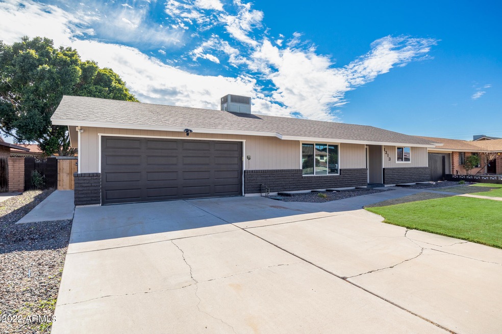 1313 W 12th St-1