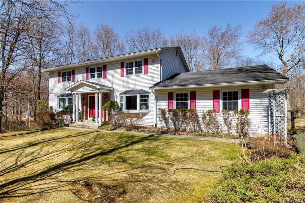 41 Montebello Rd, Suffern, NY 10901 - photo 1