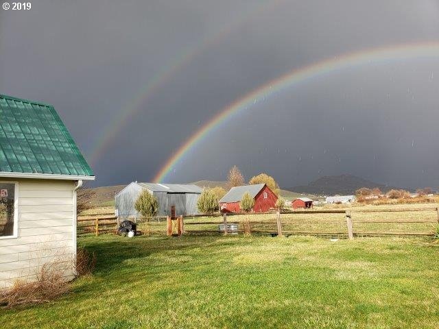 59122 U S Highway 26, Mount Vernon, OR 97865 - photo 1