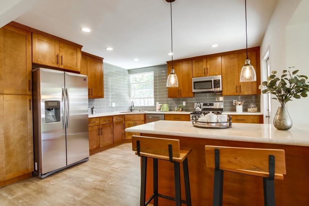 All New Stainless Appliances, Cabinets and Counter
