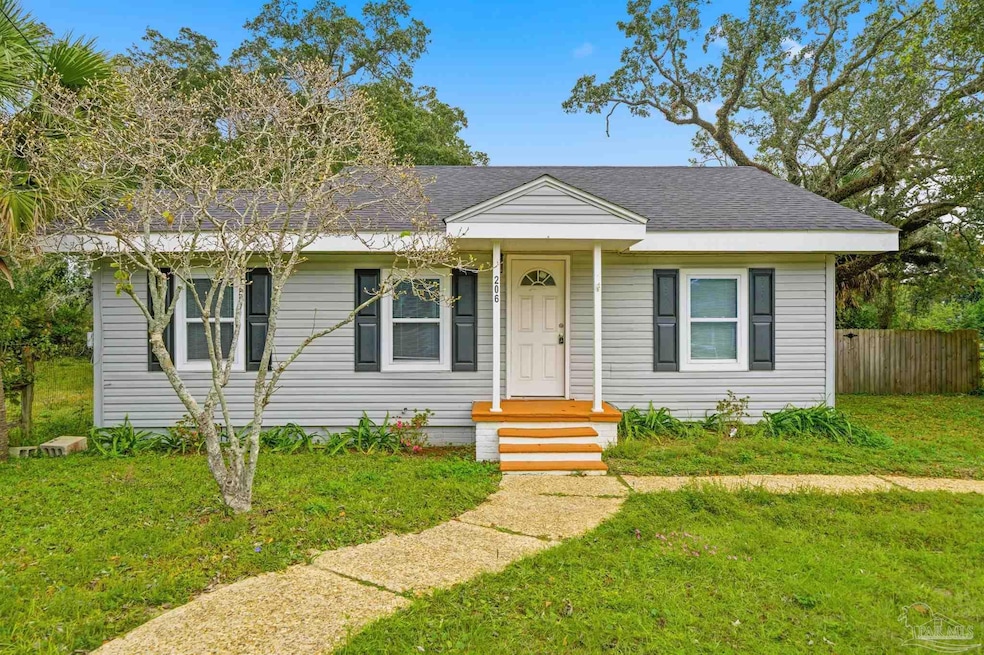 206 S 2nd St, Pensacola, FL 32507 - photo 1
