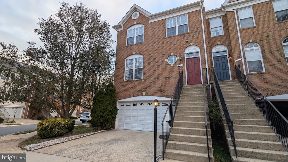 21506 Trowbridge Square, Ashburn, VA 20147 - photo 1