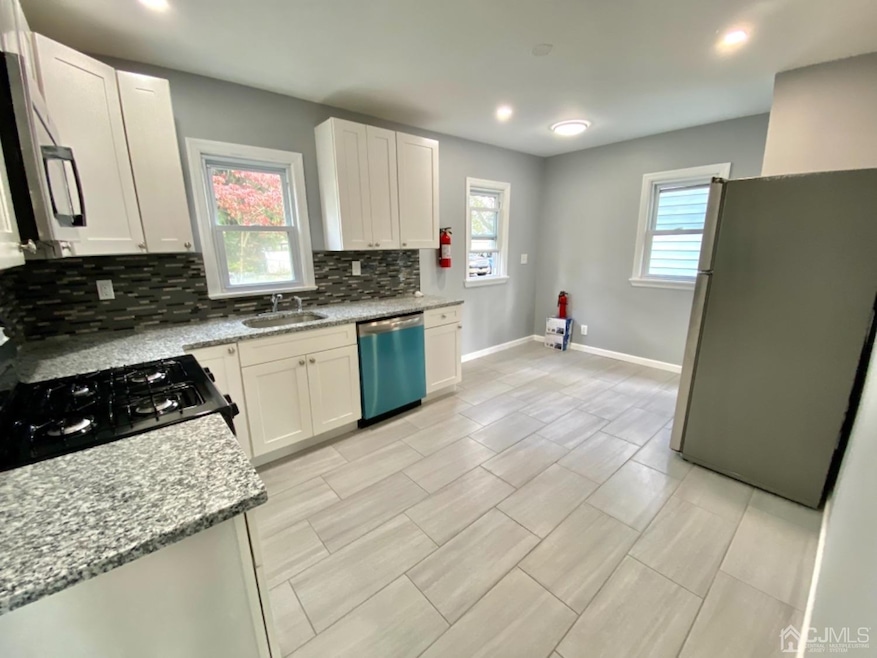 217 Harris Ave, Middlesex, NJ 08846 - photo 1