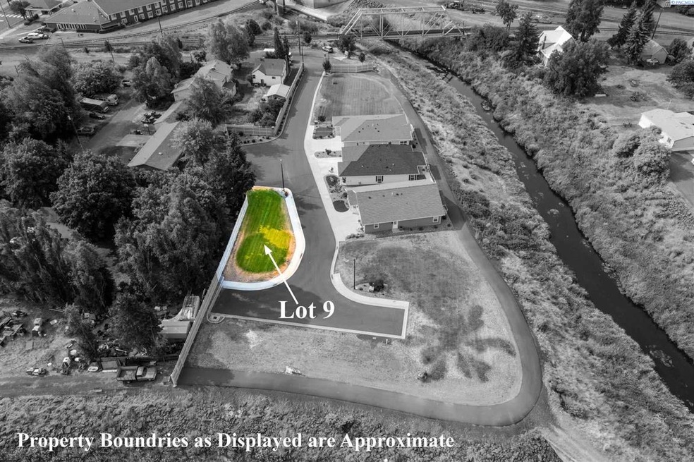 824 Ackerman Ln unit Lot 9, Colfax, WA 99111 - photo 1