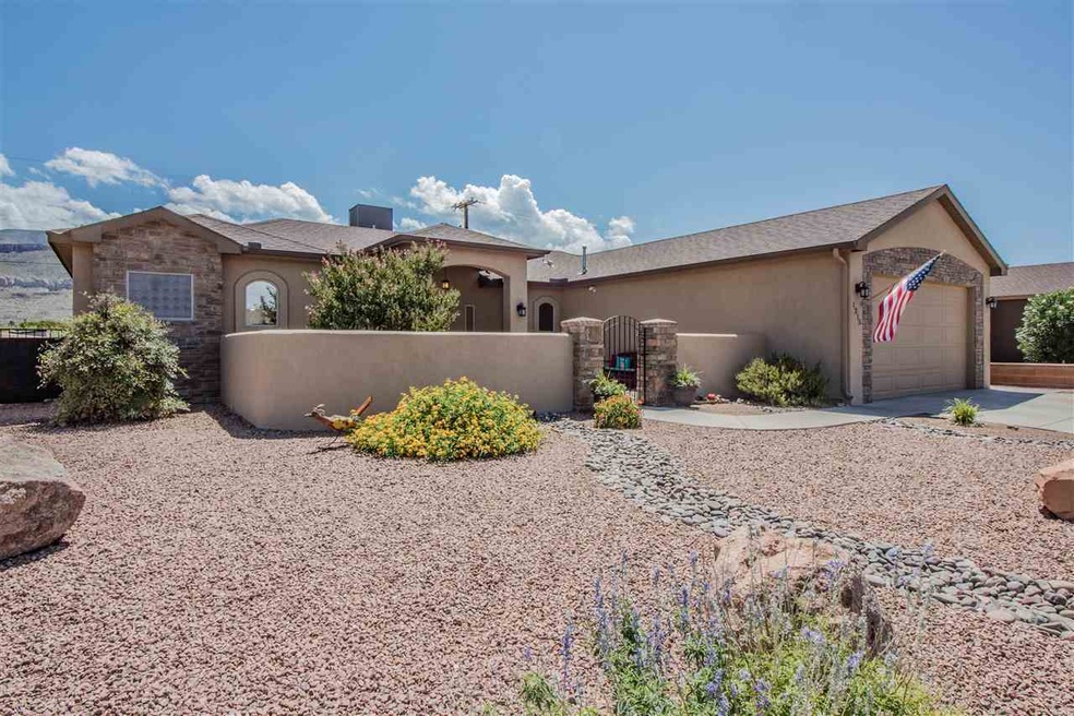 1215 Santiago St, Alamogordo, NM 88310 - photo 1