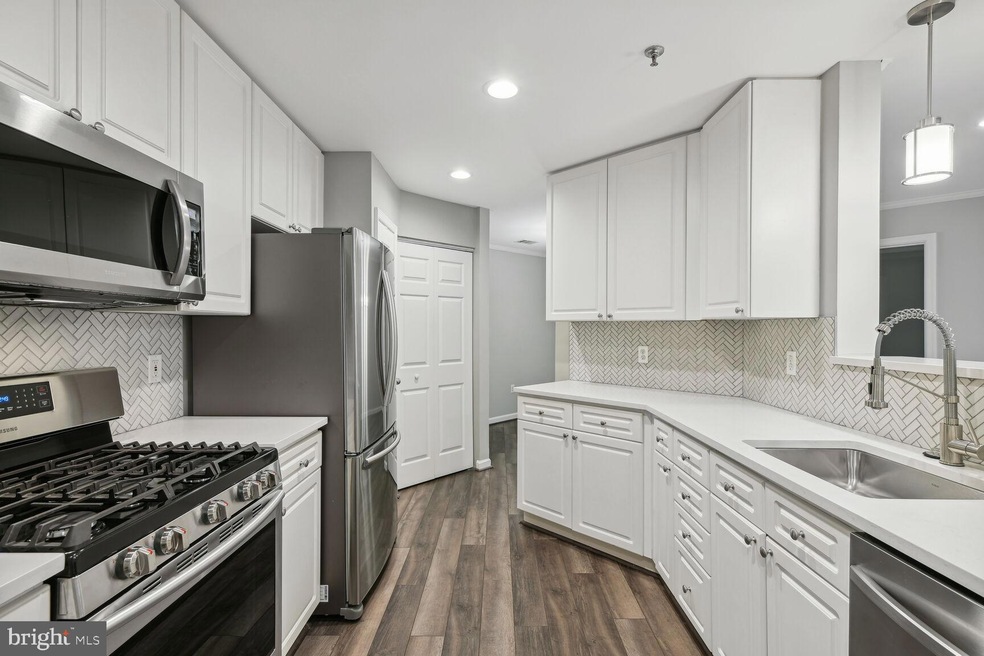 Savoy Park unit 216, Falls Church, VA 22041 - photo 1