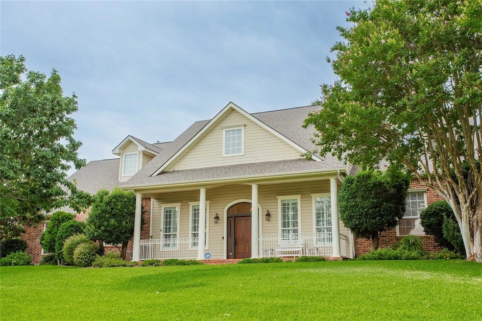 220 White Chapel Ct, Southlake, TX 76092 - photo 1